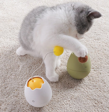 Interactive Egg-Shaped Cat Toy – Motion Sensor Teaser with Bouncing Ball